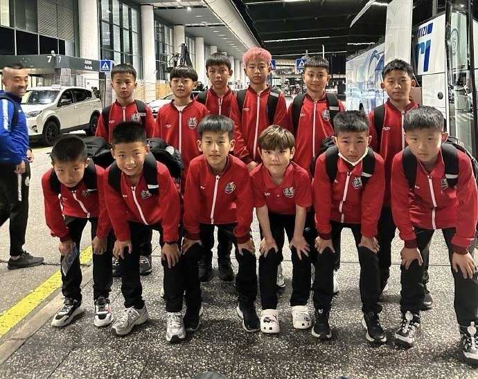 6连胜22-2！董路：足球小将有能力赢埃弗顿夺冠 拼光最后一颗子弹